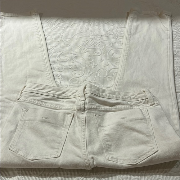 Banana Republic White Skinny Jeans Versatile Style. Size 28 - Picture 9 of 9
